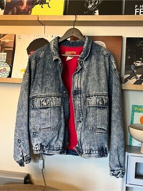VTG Levi's Denim Jacket with Red Lining